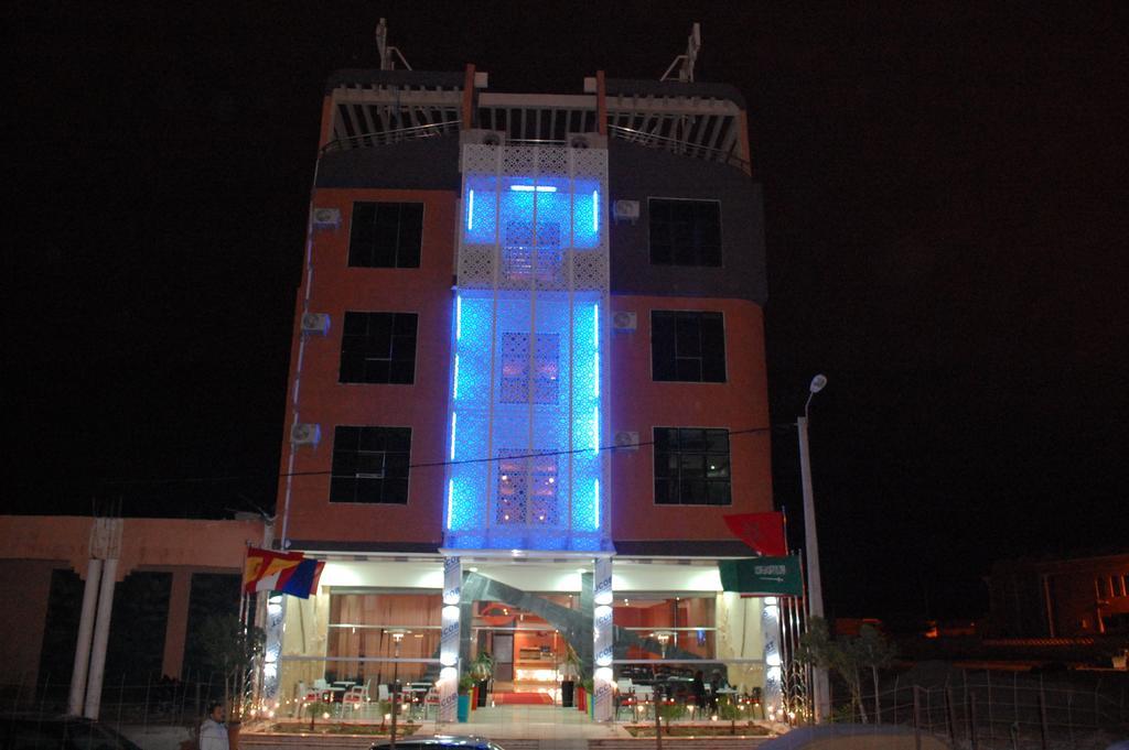 Hotel Salwan Layun Dış mekan fotoğraf